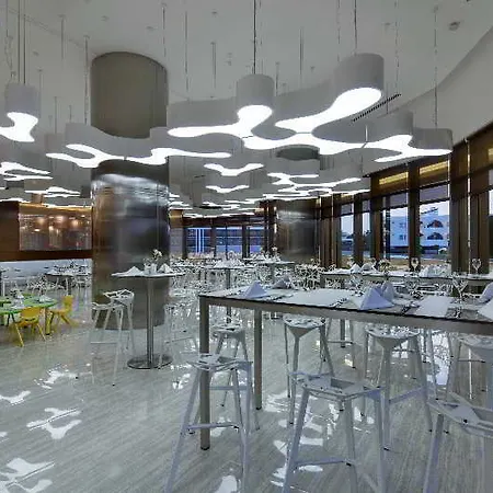 Emirhan & Sport 4* シダ