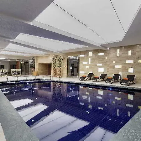 Emirhan & Sport ホテル 4*